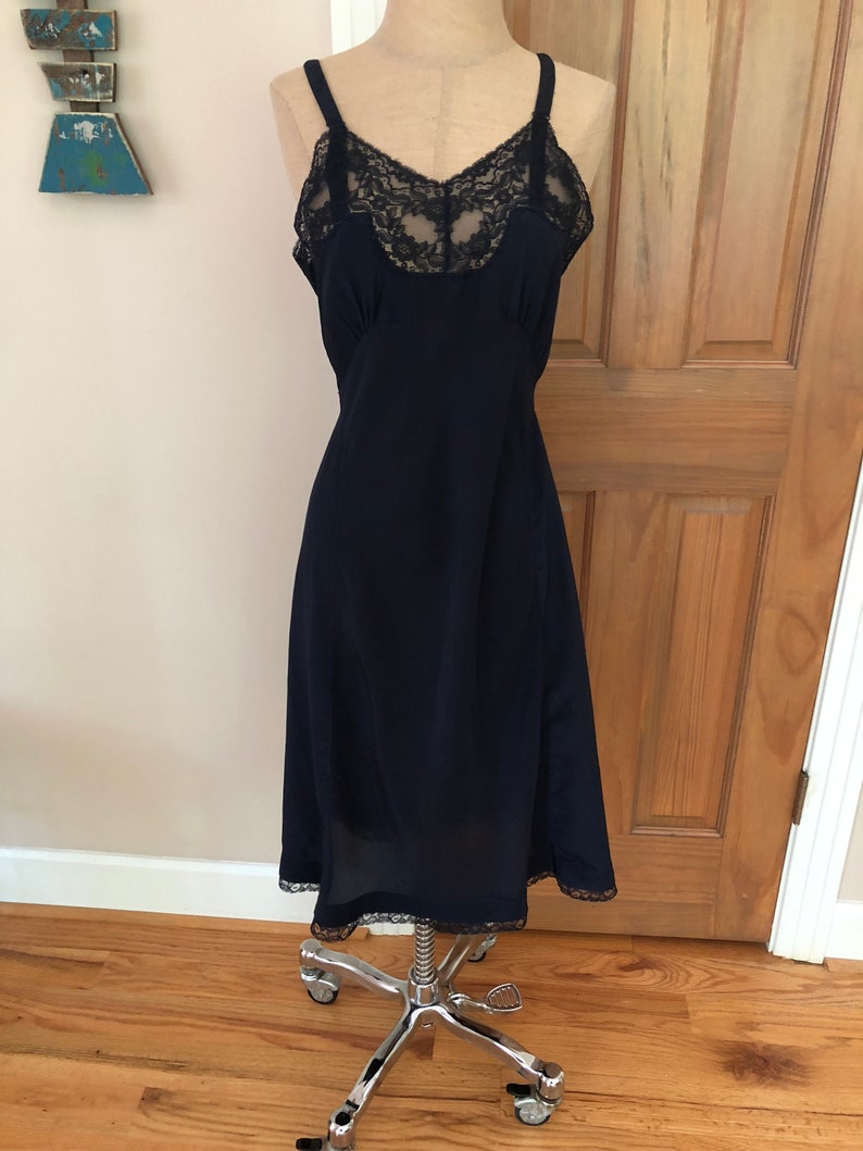 Vintage 1940s Miss Swank Navy Blue Slip