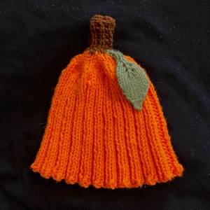 Ribbed Stitch Pumpkin Beanie