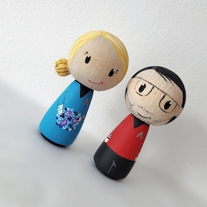 Trekkie inspired wedding cake topper, bride and groom cake topper, geek wedding, Sci-fi topper