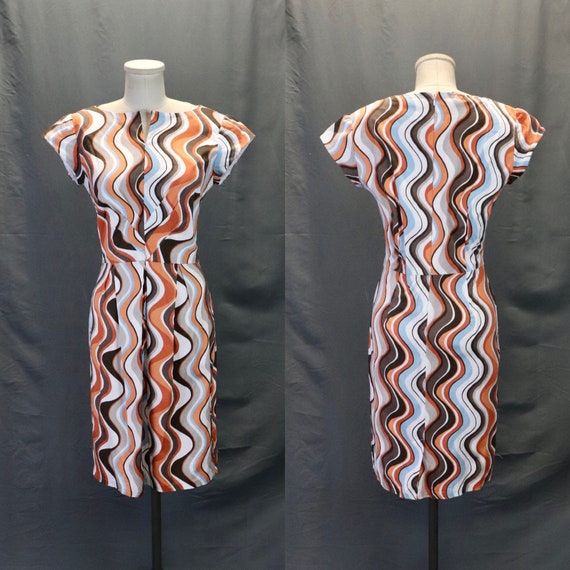 Vintage 1970s White and Orange Colorful Wiggle Dr… - image 2