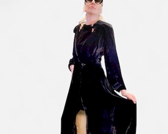 Vintage 1930s Silk Velvet Opera Coat by the Fashion Originators Guild, Size Small // Medium