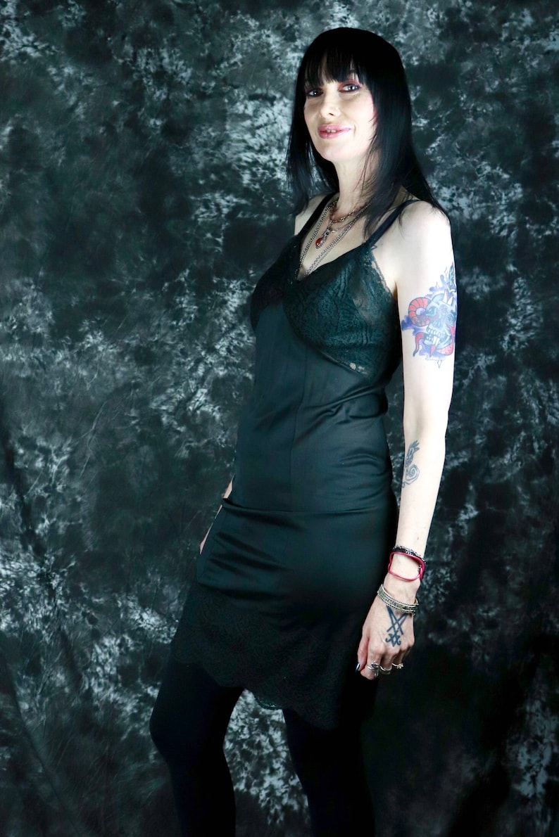Size Medium Pinup Burlesque Glamour Lingerie Vintage 1960s Black Slip with Lace Top and Bottom