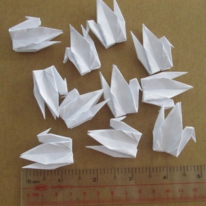1000-2000 papieren kraanvogels, zeer klein formaat: 2 x 2 inch (5 x 5 cm) - puur witte kleur, alleen vanaf 125,00 USD, gratis expresverzending