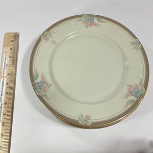 Fine China Mikasa L5599 MARSHA Japan Plates Set of 5