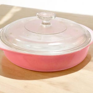 Vintage Orange Pyrex Round Dish with Lid | Midcentury Kitchen Collectible | Retro Bakeware