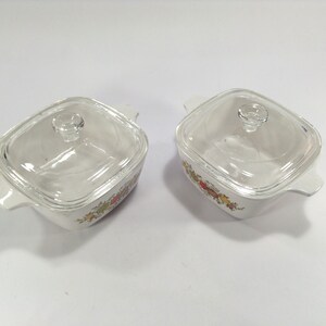 Vintage Pyrex Bowls with Lids