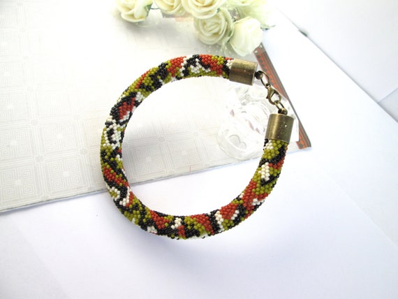 METAL BEAD BRACELET THIN GOLD GREEN METAL BEAD BRACELET THIN GOLD GREEN