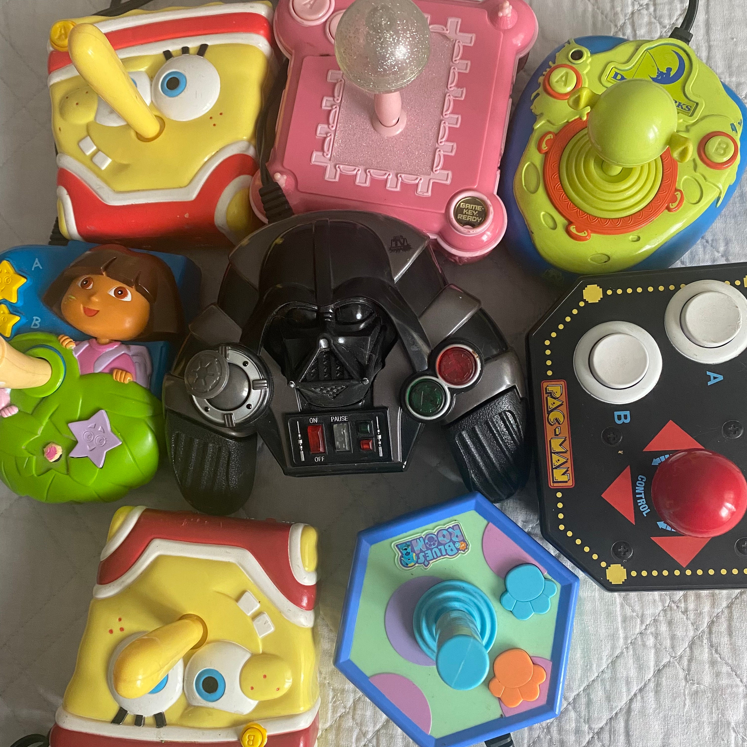 Vintage Set of 8 Jakks Pacific Plug and Play Video Arcade TV Game