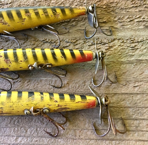 Vintage Smithwick Devils Horse Yellow Stripe Wood Fishing Lure Set