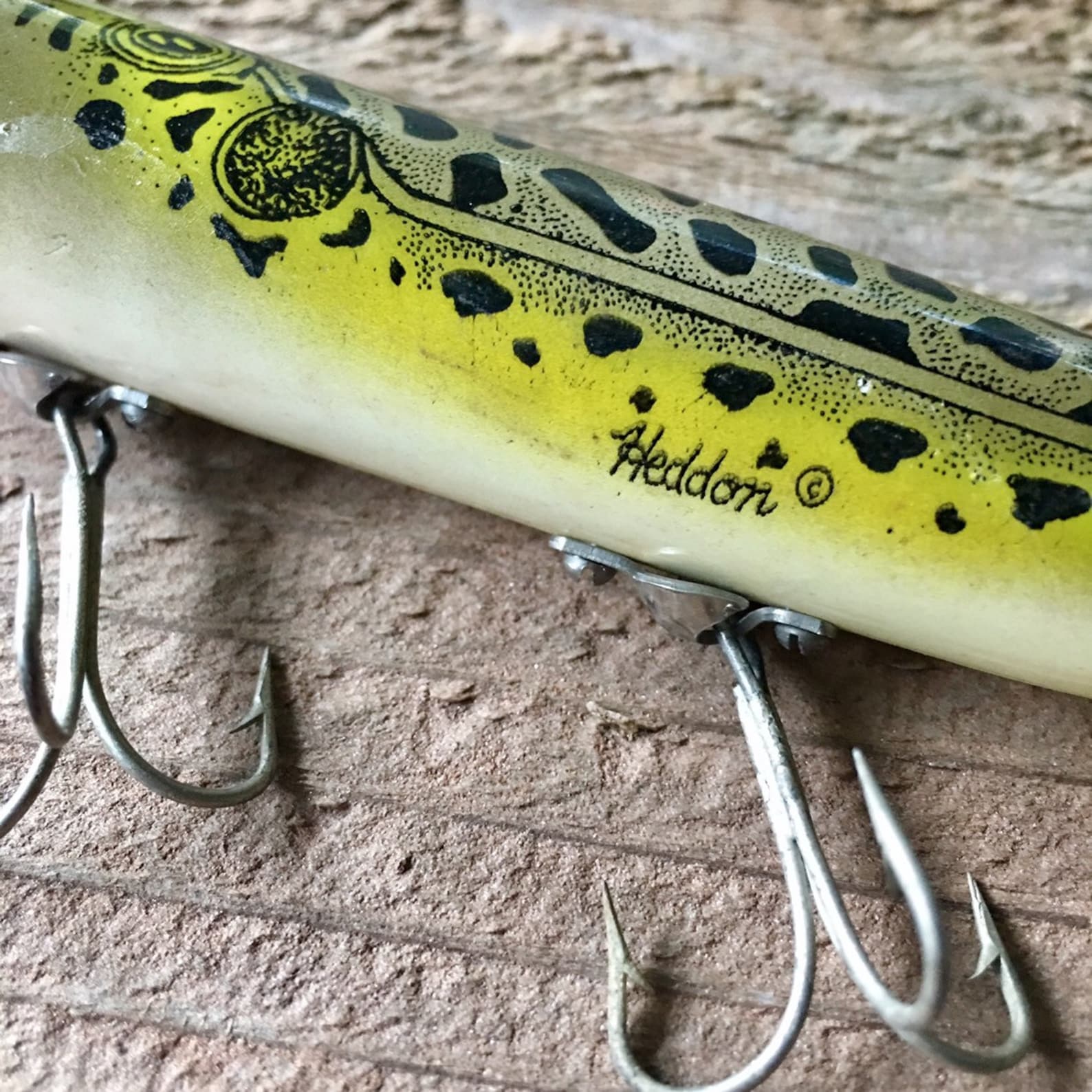 Vintage Heddon Lucky 13 Natural Leopard Frog Fishing LureEtsy が展開する地域: