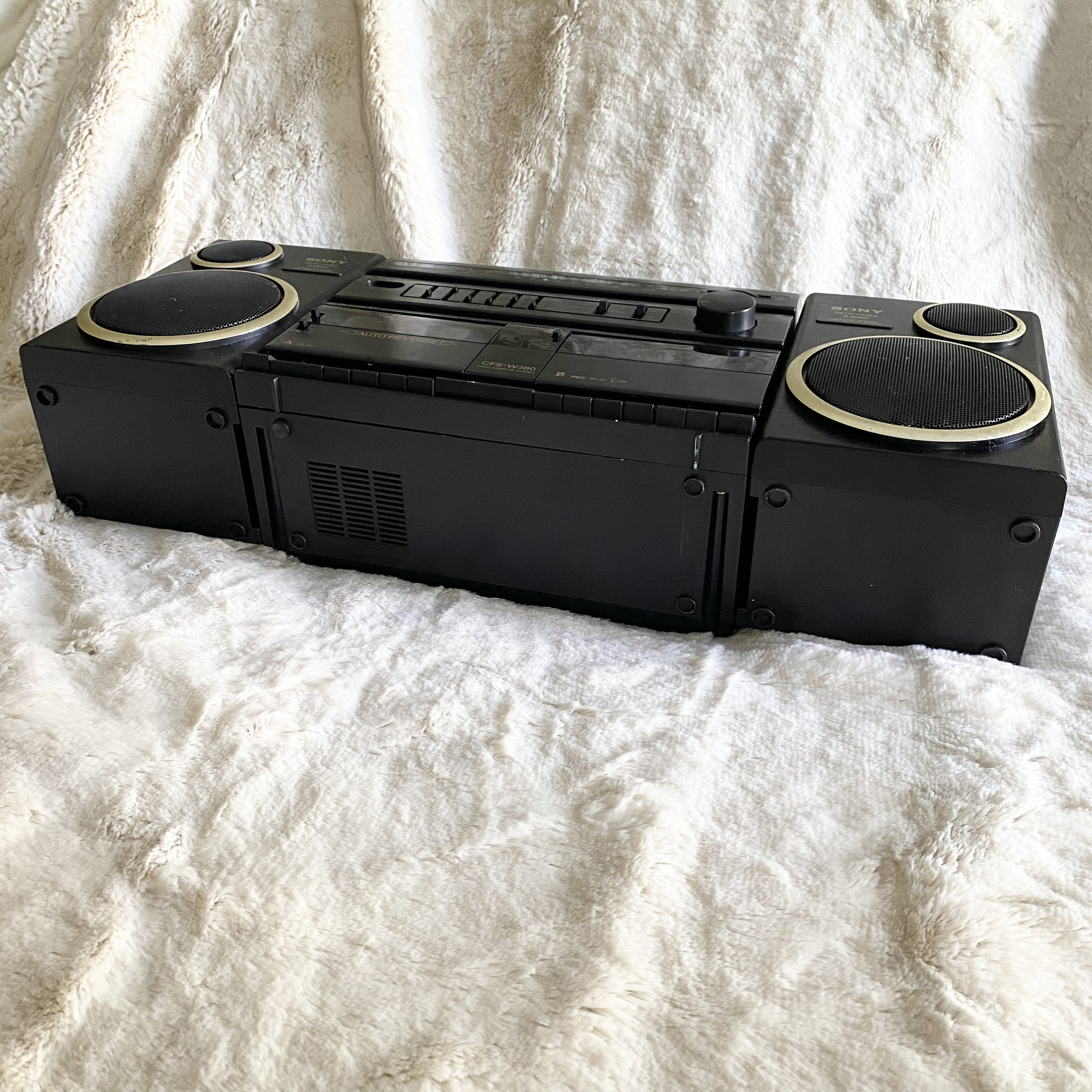 stereo radio cassette-recorder cfs-3300l - sony - Acheter Radios transistors et tourne-disques sur todocoleccion