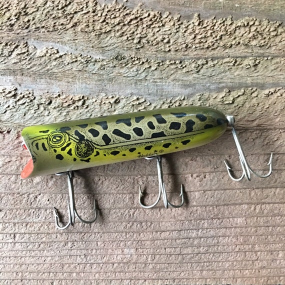 Vintage Heddon Lucky 13 Natural Leopard Frog Fishing Lure -  UK