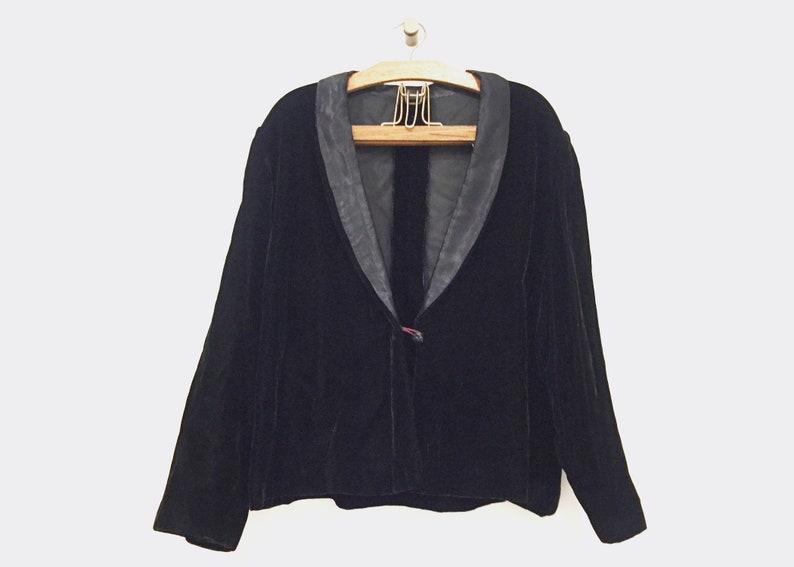 Vintage 1920s Style Black Velvet Jacket Cropped