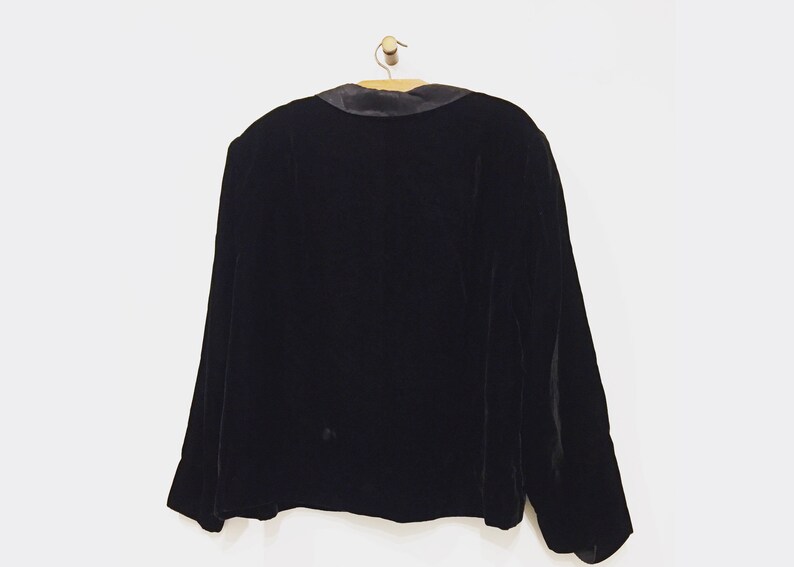 Vintage 1920s Style Black Velvet Jacket Cropped