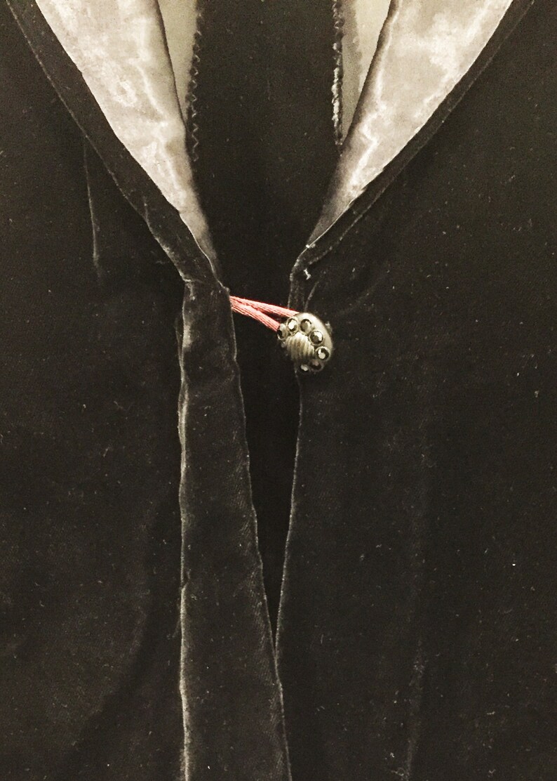 Vintage 1920s Style Black Velvet Jacket Cropped