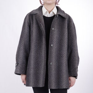 1970s Vintage Grey Wool Pattern Stripe Longcoat Greatcoat Overcoat Winter Autumn for Women