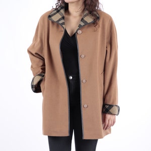 1980s Vintage Beige Winter Patterned Winter Checkered Topcoat Greatcoat Jacket for Women