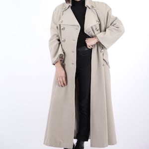1970s Vintage Light Beige Wool Longcoat Overcoat Coat Greatcoat for Women