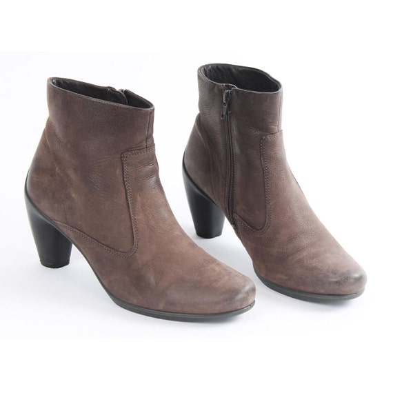 Vintage Brown Leather Zip Ankle Boots, Tapered Heel, EU 39 / US 8.5