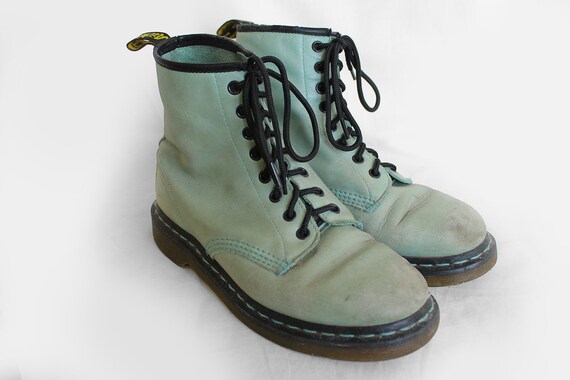 dr martens vintage green