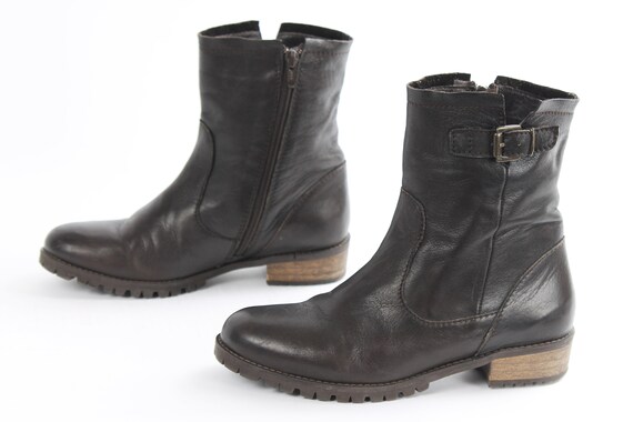 Black leather ankle boots size 5 hot sale