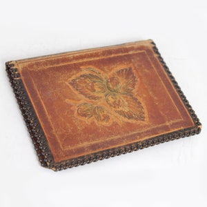 Cartera de cuero estilo bohemio vintage con diseño floral en color coñac, billetera de cuero marrón, accesorios genuinos retro para mujer, idea de regalo