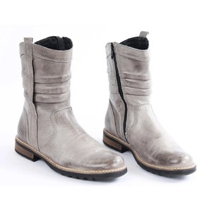 Vintage Gray Leather Ankle Boots: 90s Western Zipper Heel (US 6.5 / EU 37)
