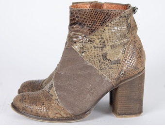 Vintage Snakeskin Ankle Boots: Brown Leather Booties (US7.5 / EU38)