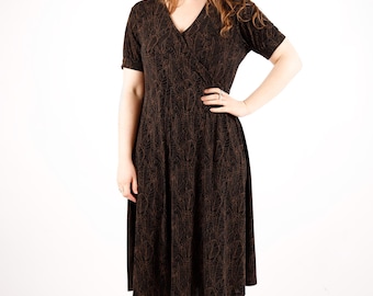 Robe florale à motifs floraux noir marron vintage des années 90