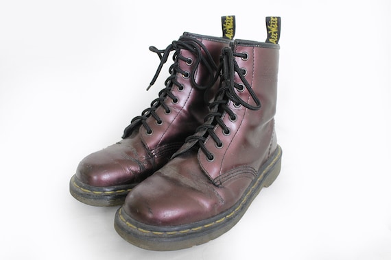 dr martens glossy boots