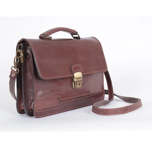 Vintage Brown Sturdy Genuine Leather Bag Shoulder Bag and Crossbody Bag Small Traveler Messenger Bag Purse 80s Leather Bag