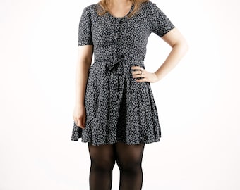 90s Polka Dot Floral Mini Dress: Black & White Vintage Short Sleeve