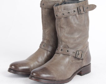 Botines vintage de piel gris estilo vaquera con cinturón (talla 7,5 EE. UU. / 38 UE)