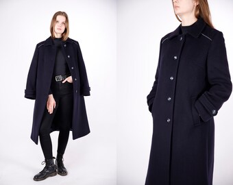 1970s Vintage Dark Marine Blue Wool Winter Autumn Coat with Blue Interior for Women