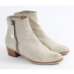 US7 Pearl Cream Coloured Vintage Ankle Boots for Women / 90s Boots size EU 37.5 UK 5 US 7