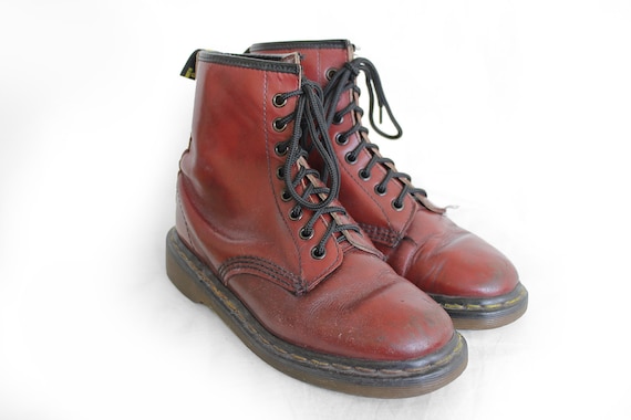 US6 Dr Martens Vintage Burgundy Leather Doc Marten