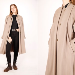 1970s Vintage Beige Tan Camel Winter Wool Winter Autumn Topcoat Coat Greatcoat for Women