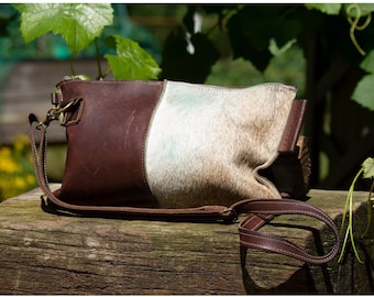 Vintage Brown Leather Crossbody Bag: 80s Messenger Purse
