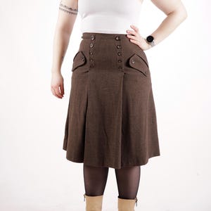 80s Vintage Classic Pleated Midi Brown with Button Design Skirt