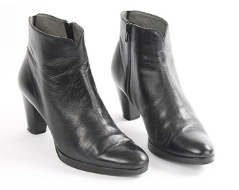 Vintage Black Leather Cone Heel Boots - EU 36 / US 5.5