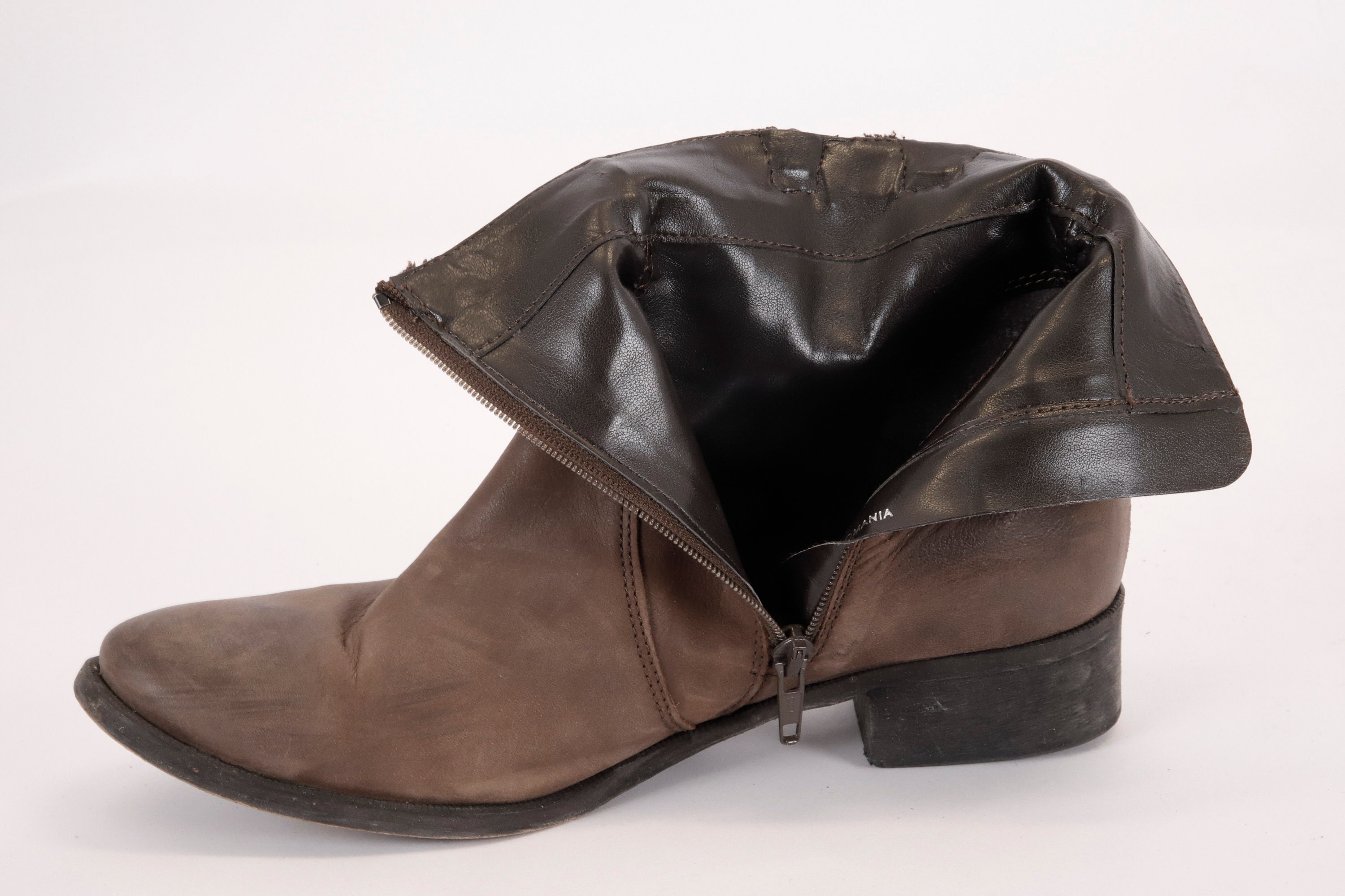靴 archive double zip leather ankle boots archive double zip leather ankle boots Leather Boots – The Archive