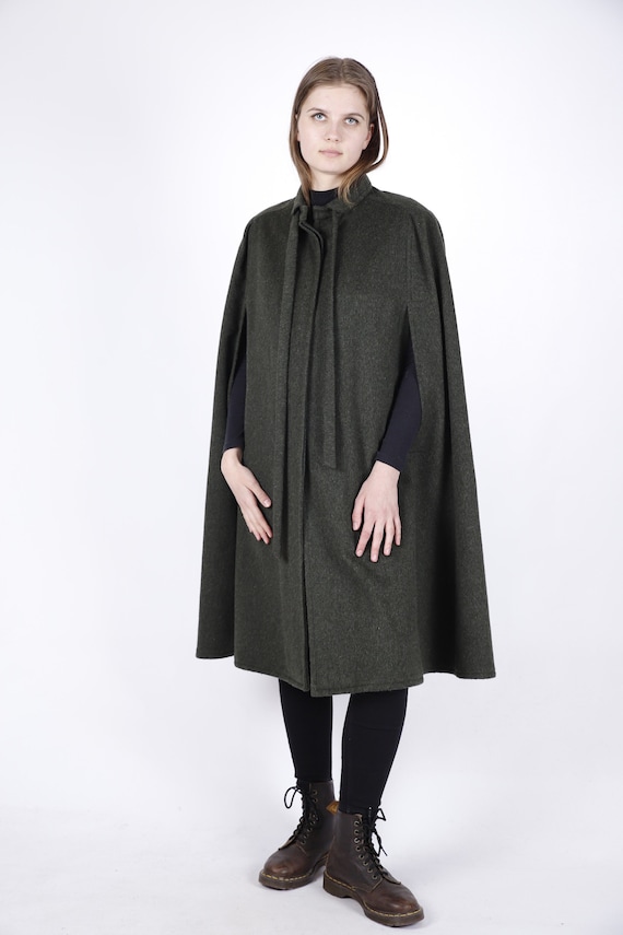1970s Vintage Green Olive Poncho Mantle Cape Wool Loden