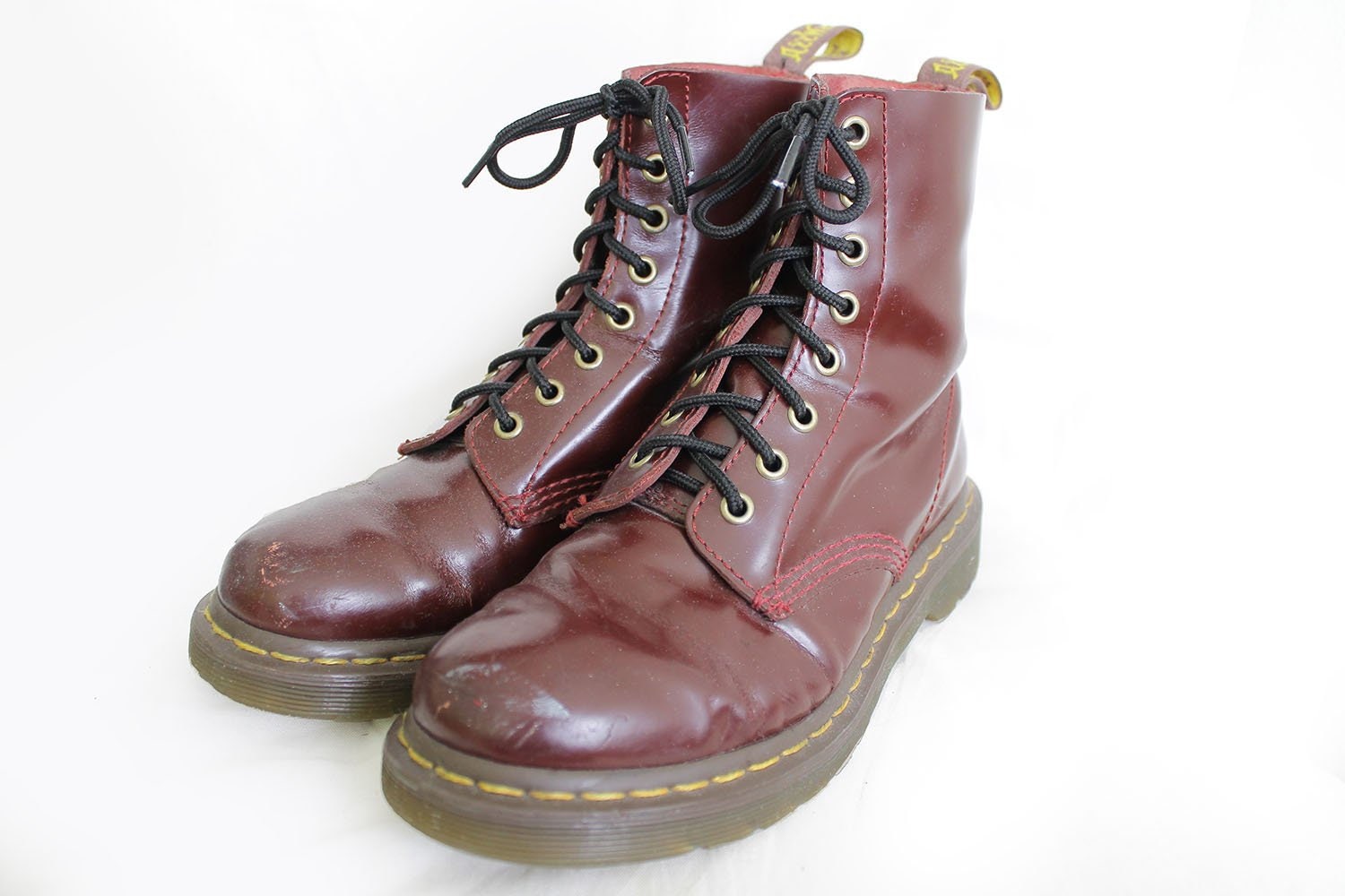burgundy doc martens low top