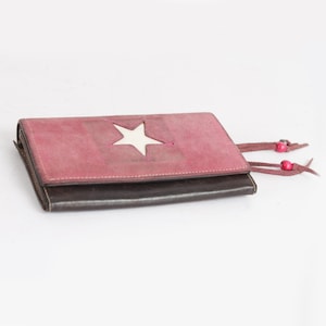 Cartera de cuero vintage de gamuza roja, negra, blanca, con estrellas carmesí, estilo retro, accesorios genuinos para mujer, idea de regalo, cierre plegable