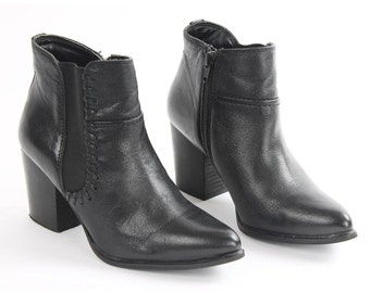 Vintage Black Leather Chelsea Ankle Boots - Block Heel, EU 37 / US 6