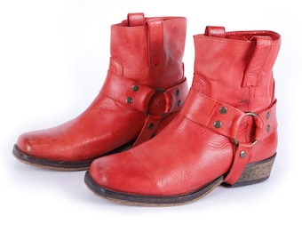 Vintage Red Leather Western Cowboy Boots - Buckle Accents US7 / EU37