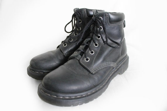 US5.5 Vintage Dr Martens Black Leather Doc Martens