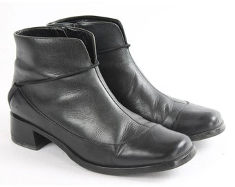 Vintage Black Leather Ankle Boots - EU39 / US8.5