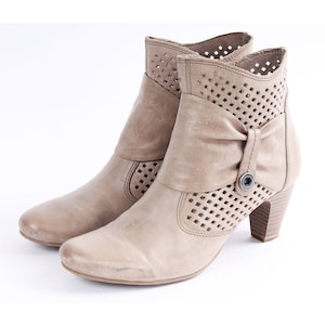 US7 Vintage Beige Leather Buckle Ankle Boots for Women size EU 37.5 UK 5 US 7