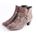 Vintage Brown Leather Ankle Boots with Belt Detail (US 8.5 / EU 39.5) product logo